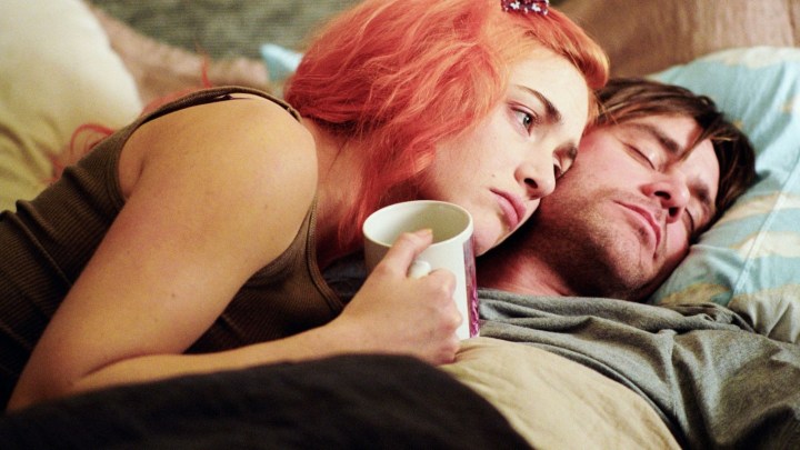 Clementine and Joel laying in bed in Eternal Sunshine of the Spotless Mind